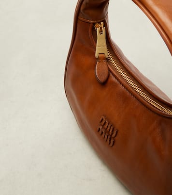 Wander leather shoulder bag | Miu Miu