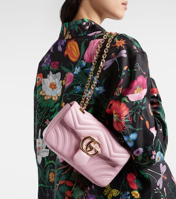 GG Marmont Small leather shoulder bag | Gucci