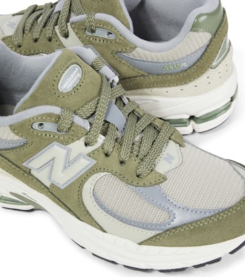2002 suede and mesh sneakers | New Balance Kids
