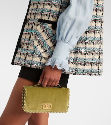 VLogo velvet wallet on chain | Valentino Garavani