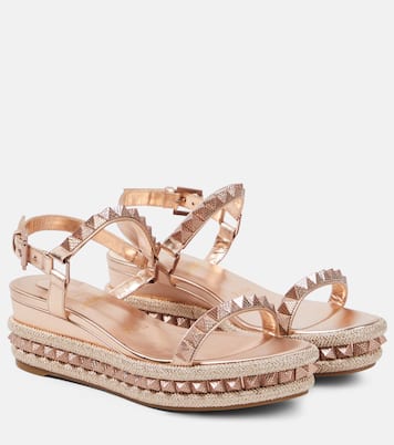 Verzierte Plateausandalen Pyraclou aus Metallic-Leder | Christian Louboutin