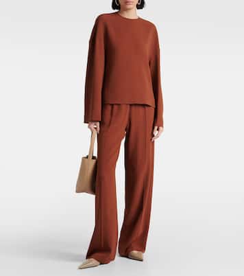 Top Ana | Fforme