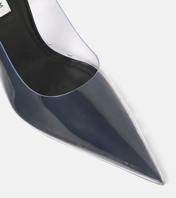 حذاء من مادة الـ 110PVC      | Victoria Beckham