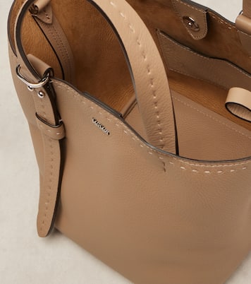Archetipo Medium leather shoulder bag  | Max Mara