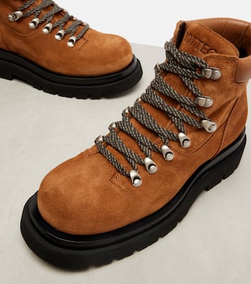 Schnürstiefel aus Veloursleder | Bottega Veneta