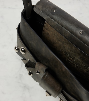 Sac Musubi en cuir à clous | Acne Studios