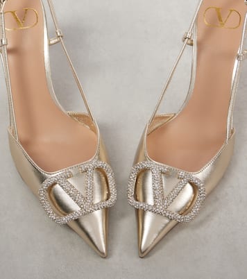 Pumps slingback VLogo Signature in pelle metallizzata | Valentino Garavani