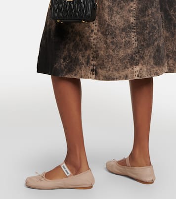 Ballerines en cuir à logo | Miu Miu