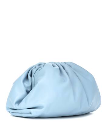 Pouch leather clutch | Bottega Veneta