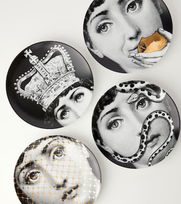 Tema e Variazioni n.383 wall plate | Fornasetti