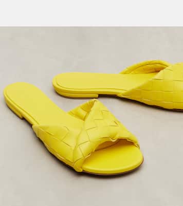 Blink Intrecciato leather slides | Bottega Veneta