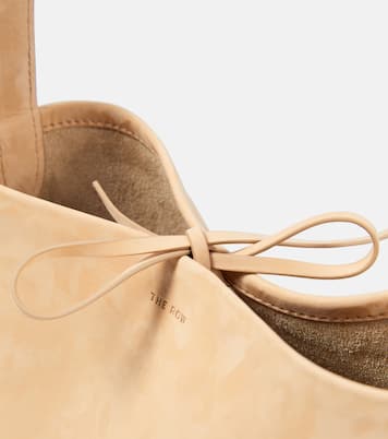 Park N/S Small leather tote bag in beige - The Row | Mytheresa