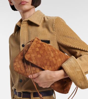 حقيبة كلاتش من الجلد السويدي Giorno Intrecciato | Bottega Veneta