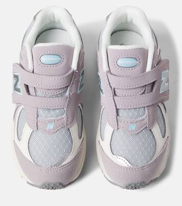 2002 suede-trimmed sneakers | New Balance Kids