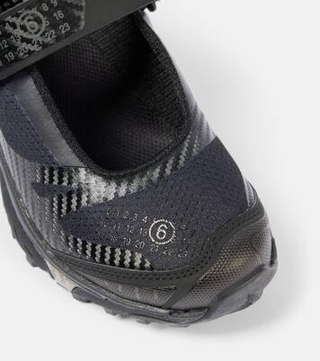 x Salomon XT-Mary J sneakers in black - MM 6 Maison Margiela