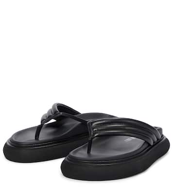 Tongs Alton en cuir matelassé | The Attico
