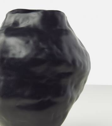 Unearthed Large vessel | Completedworks