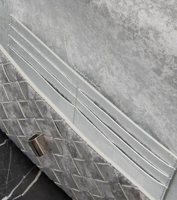 Andiamo Intrecciato编织金属感皮革手拿包 | Bottega Veneta