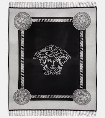 Greca Key and Medusa blanket | Versace Home