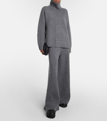 Elwinn cashmere turtleneck sweater  | Lisa Yang