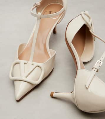 D'Orsay VLogo 65 patent leather pumps | Valentino Garavani