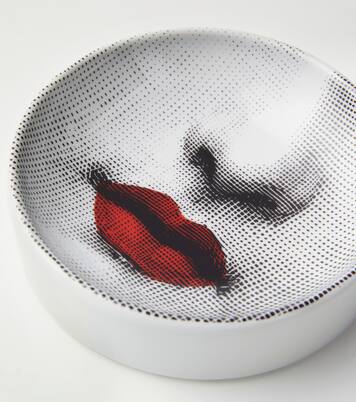 Tema e Variazioni n.397 porcelain ashtray | Fornasetti