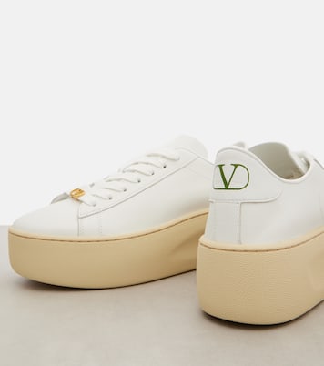 Royco 55 leather platform sneakers | Valentino Garavani