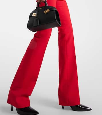 Pantaloni regular in lana vergine a vita alta | Ferragamo