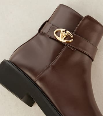 VLogo Locker 40 leather ankle boots | Valentino Garavani