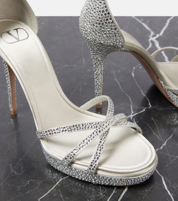 Eveninglam 115 embellished satin sandals | Valentino Garavani