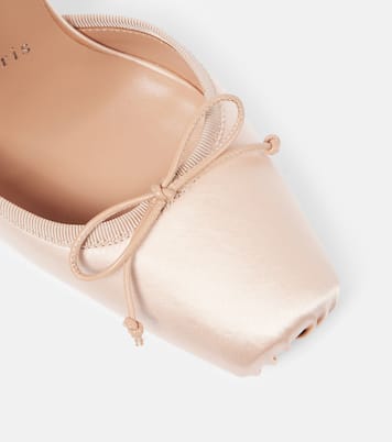 Pumps Cassia 100 in crêpe di raso | Christian Louboutin