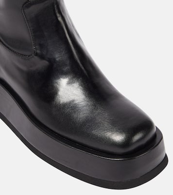 Stivaletti in similpelle con plateau | Gia Borghini