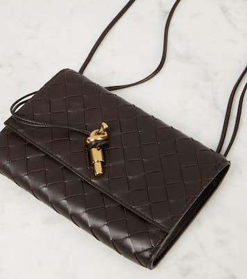 Andiamo Intrecciato leather pouch | Bottega Veneta