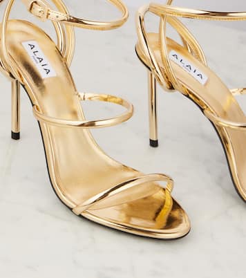Sandalen Strappy aus Metallic-Leder | Alaïa