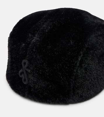 Logo flat cap | Ruslan Baginskiy