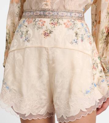 Shorts de tiro alto con encaje floral | Camilla