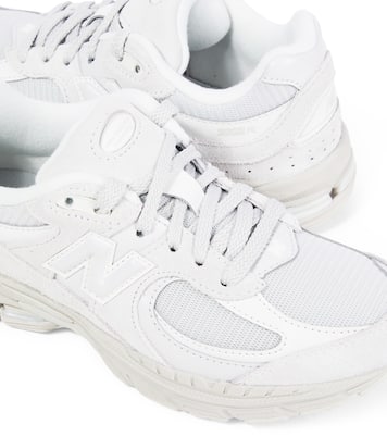 2002 suede and mesh sneakers | New Balance Kids