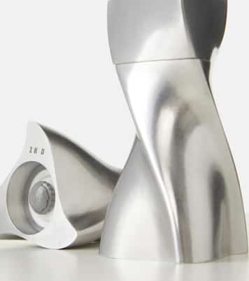 Metallic salt and pepper grinders | Zaha Hadid Design