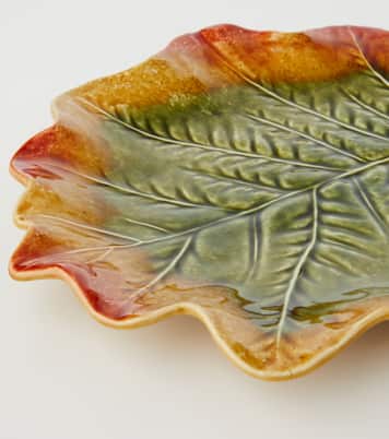 Gudrun charger plate by Claudia Schiffer | Bordallo Pinheiro