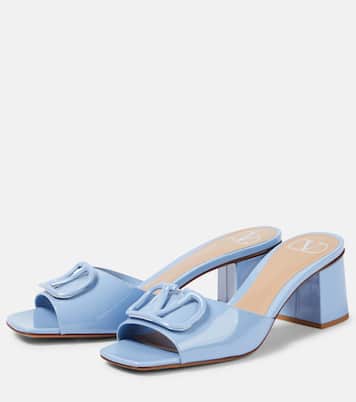 Pantoletten VLogo Signature 60 aus Lackleder | Valentino Garavani