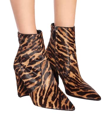 Botines de pelo de becerro | Prada