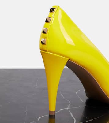 Salones Rockstud de charol | Valentino Garavani