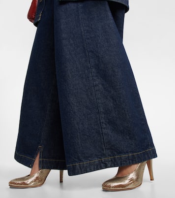 Salones metálicos desgastados | Maison Margiela