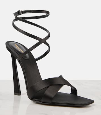 Sandales Corinne 110 en crêpe de satin | Saint Laurent