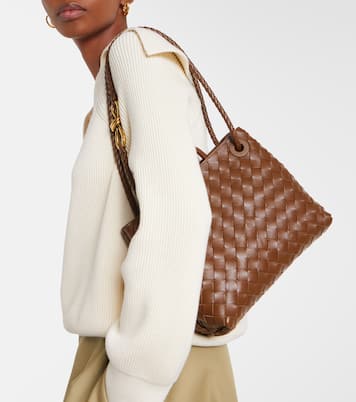 Andiamo Intrecciato Small leather tote bag | Bottega Veneta