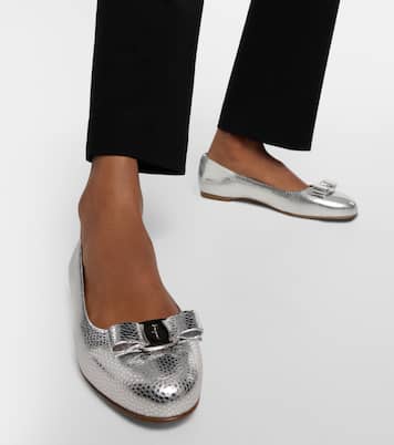 Ballerinas Vara aus Metallic-Leder | Ferragamo