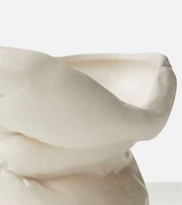 Well Wrapped vase | Completedworks