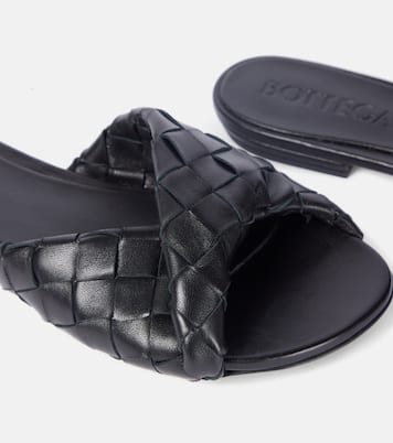Blink Intrecciato leather slides | Bottega Veneta