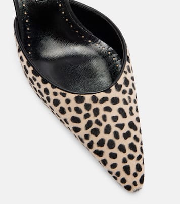 ميولز من وبر العجل Carolyne 50 | Manolo Blahnik