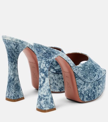 Mules con plataforma Dalida en denim | Amina Muaddi